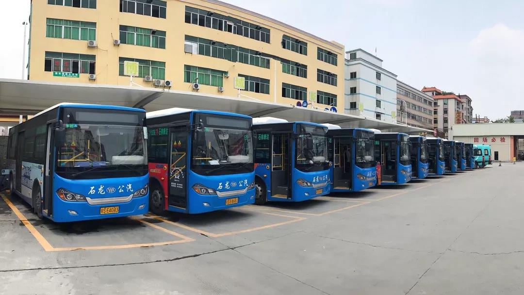 石龙西湖客运中心站多用途充电站.jpg