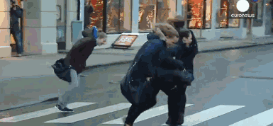 台风天.gif